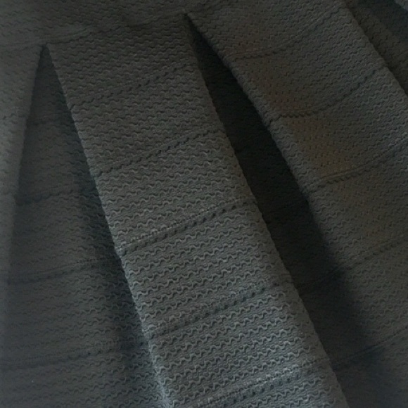 HONEY PUNCH Chevron Skater A-line Black Skirt - Picture 7 of 8